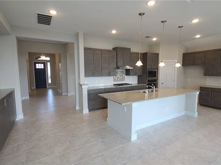 2116 Palmera Ridge Blvd — Photo 6