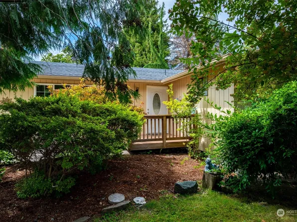 215 Hertel Way, Nooksack, WA 98276