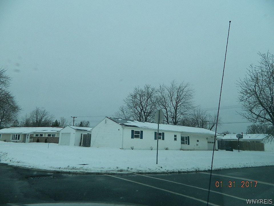 1st image of 75 Alys Dr