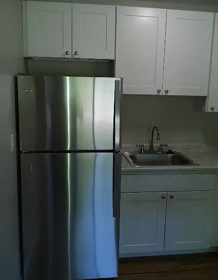 Whitney Manor — Photo 5