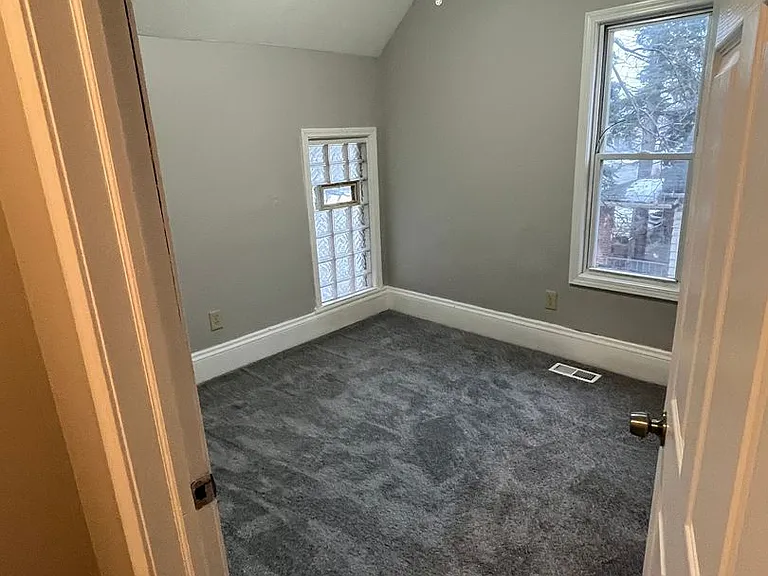 7728 Elton Ave — Photo 18