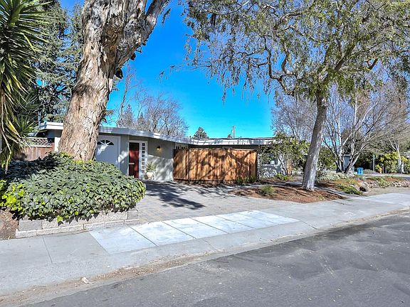2nd image of 567 Alger Dr