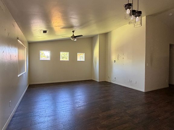 3rd image of 12110 Fairburn Way