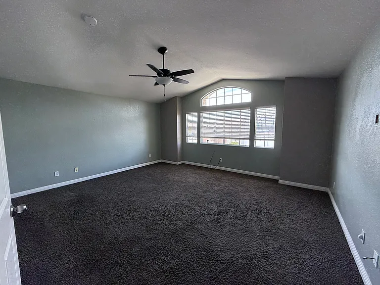 1579 Dawson Dr — Photo 13