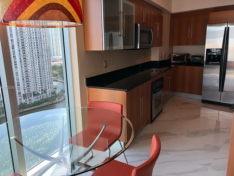 325 Biscayne Blvd #2523 — Photo 29