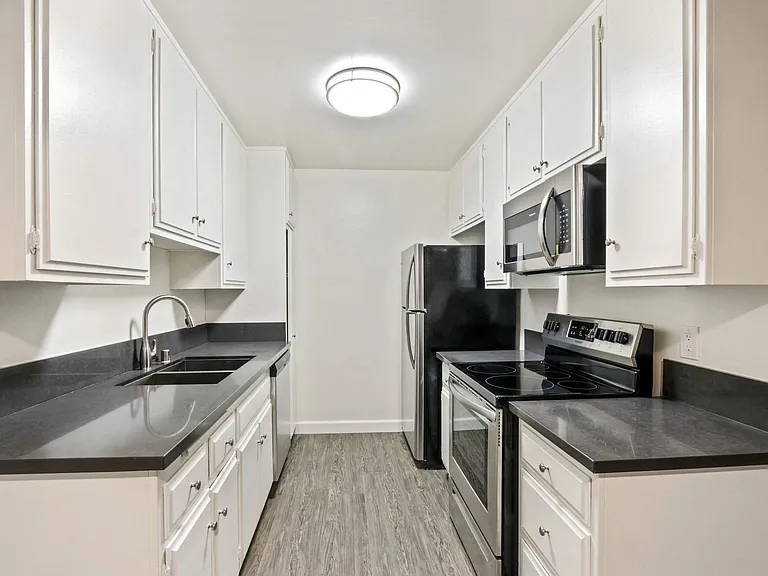 3749 McLaughlin Ave. — Photo 52