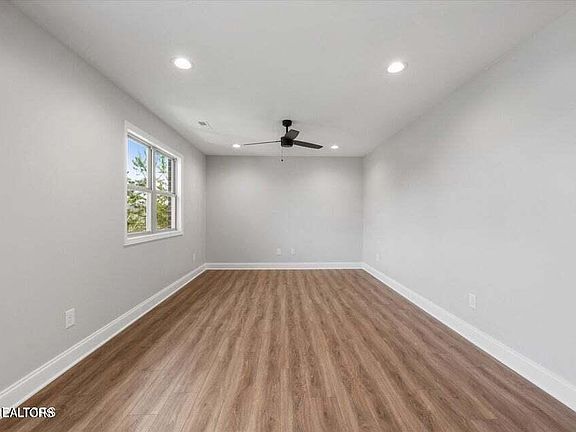 2nd image of 7538 Ridge Hollow Way