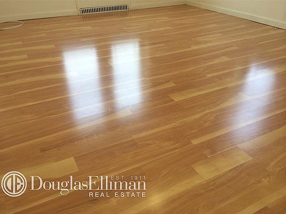 4th image of 8301 21st Ave APT 5