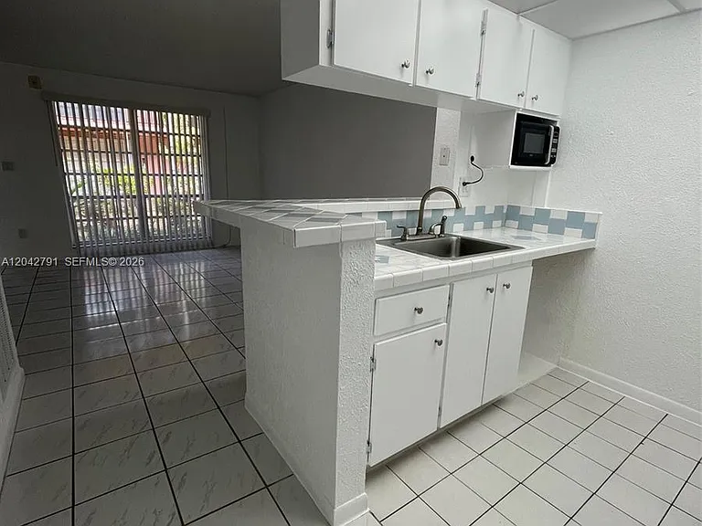 10832 SW 88th St #U13 — Photo 9