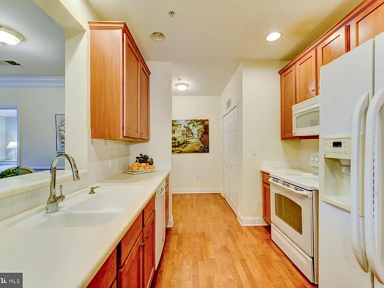 100 Middlesex Blvd #211 — Photo 17