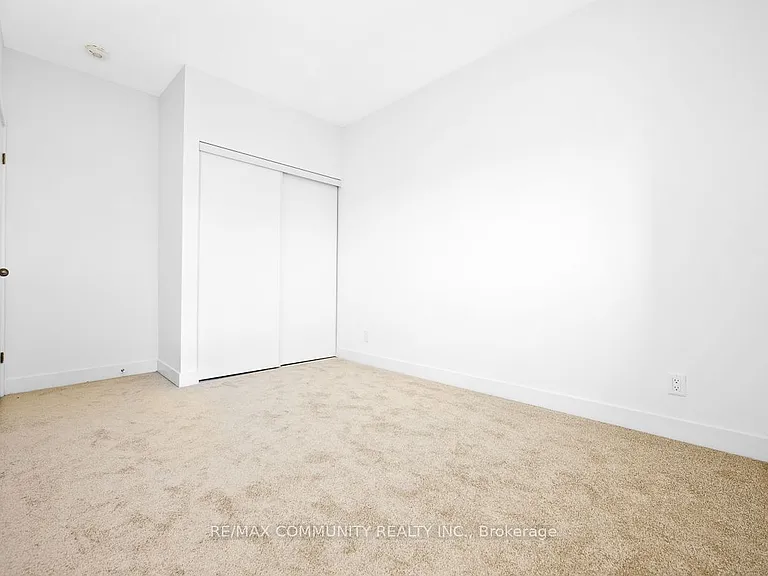 16 Melbourne Ave #105B — Photo 15
