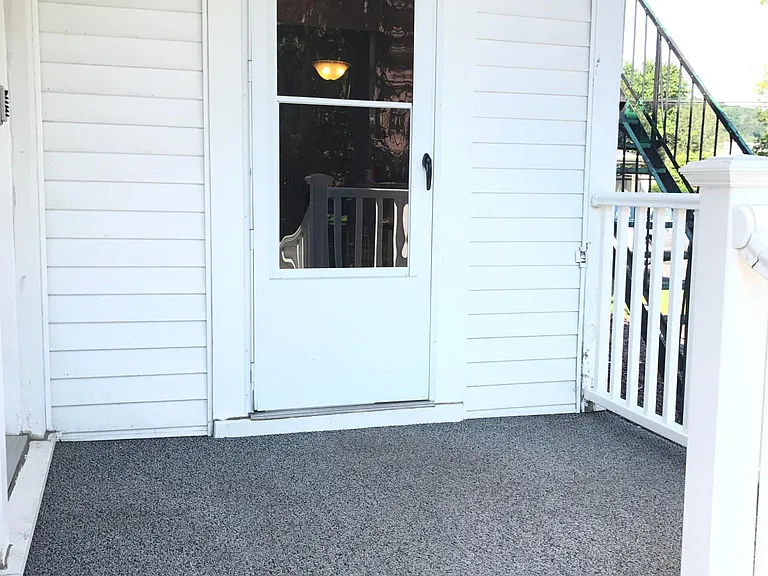 1140 Buffalo St #1 — Photo 4