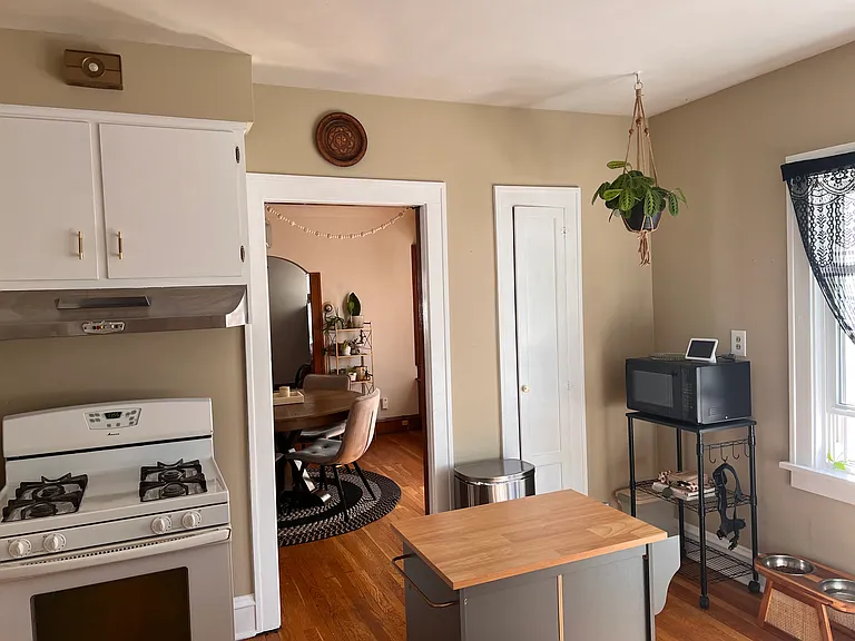 2056-58 Waterbury Rd — Photo 15