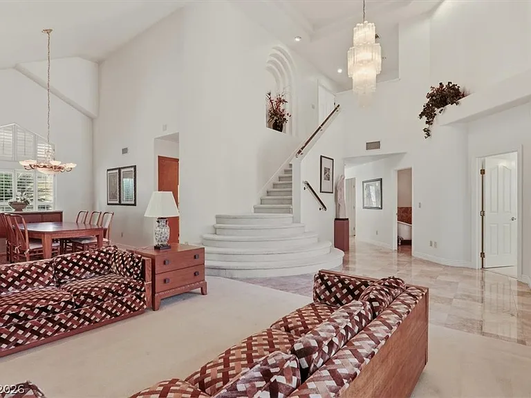 1888 Woodhaven Dr — Photo 10