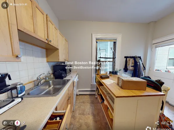 9 Story St #1, Cambridge, MA 02138