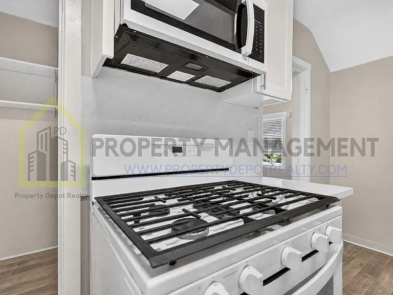 3230 W St — Photo 12