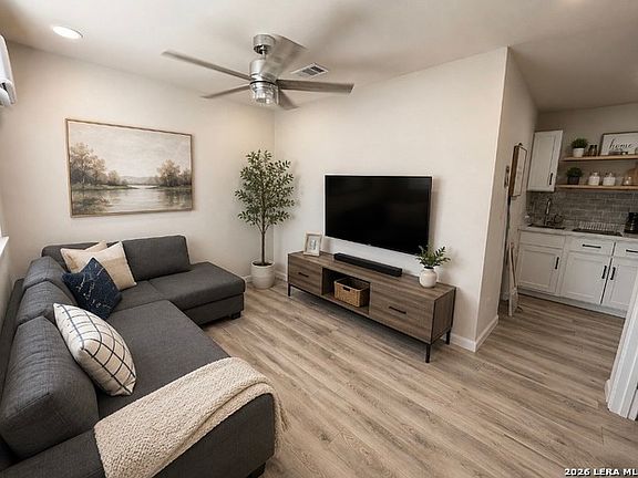 5th image of 2958 Cato Blvd