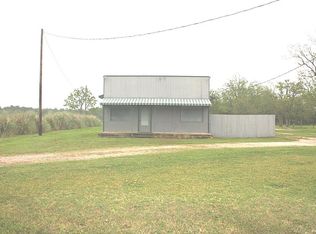 2003 S Main St, Anahuac, TX 77514