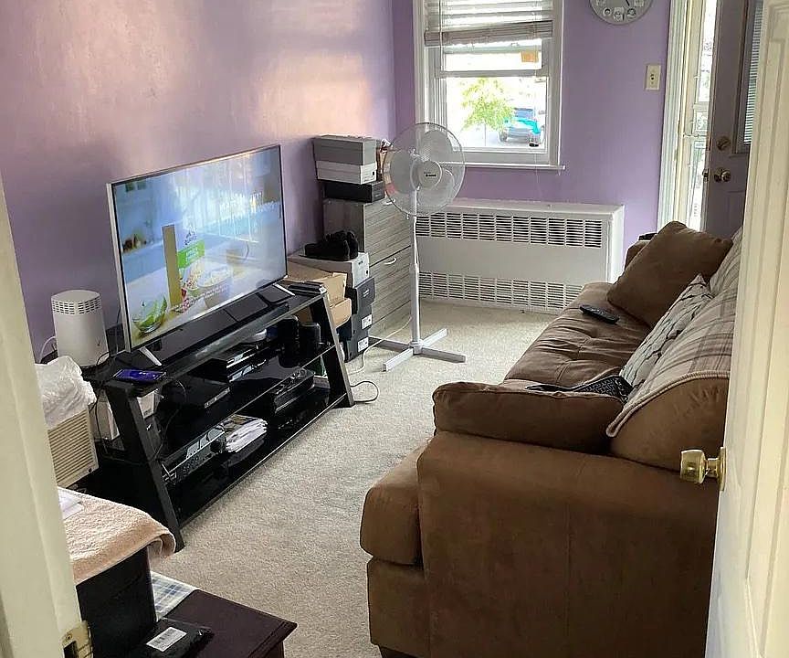 1st image of 104 24th Ave #1