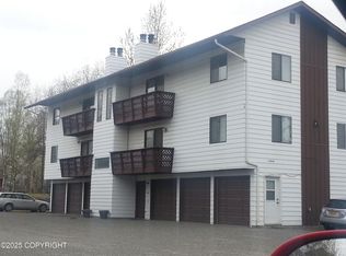 16938 Park Place St APT 4, Eagle River, AK 99577
