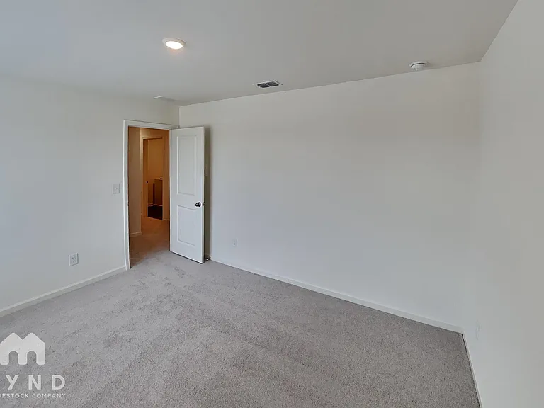 121 Maison Dr — Photo 7