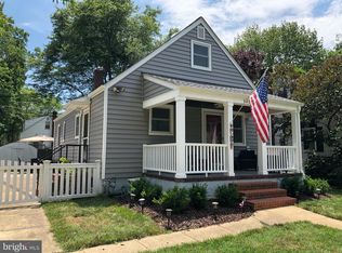 1012 16th St S, Arlington, VA 22202