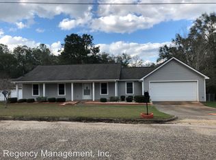 44 Brookview Ct, Enterprise, AL 36330