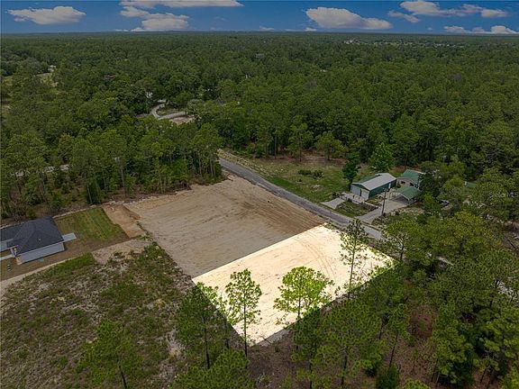 3rd image of SW 38th Pl Lot 12
