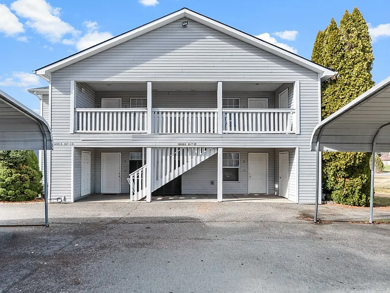 South Valley Four-Plex — Photo 1