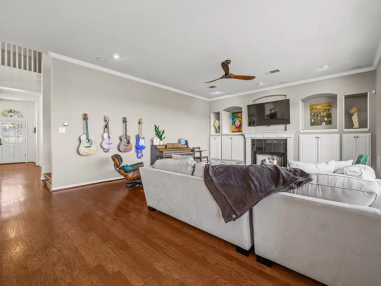 5004 Valburn Ct — Photo 18