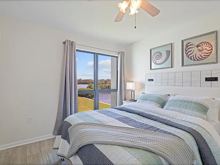 1 Windrush Blvd #98 — Photo 43