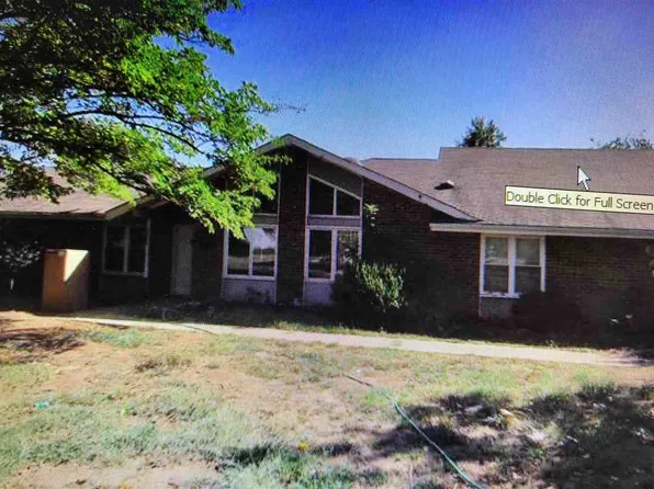 8 Chuck Dr, Ponca City, OK 74604