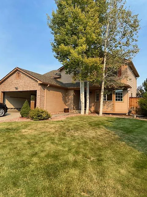 3 bed, 2362 sqft, $3,100 — Photo 2