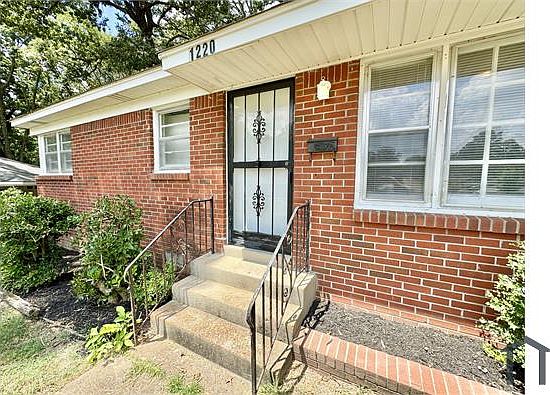 5th image of 1220 Brower St