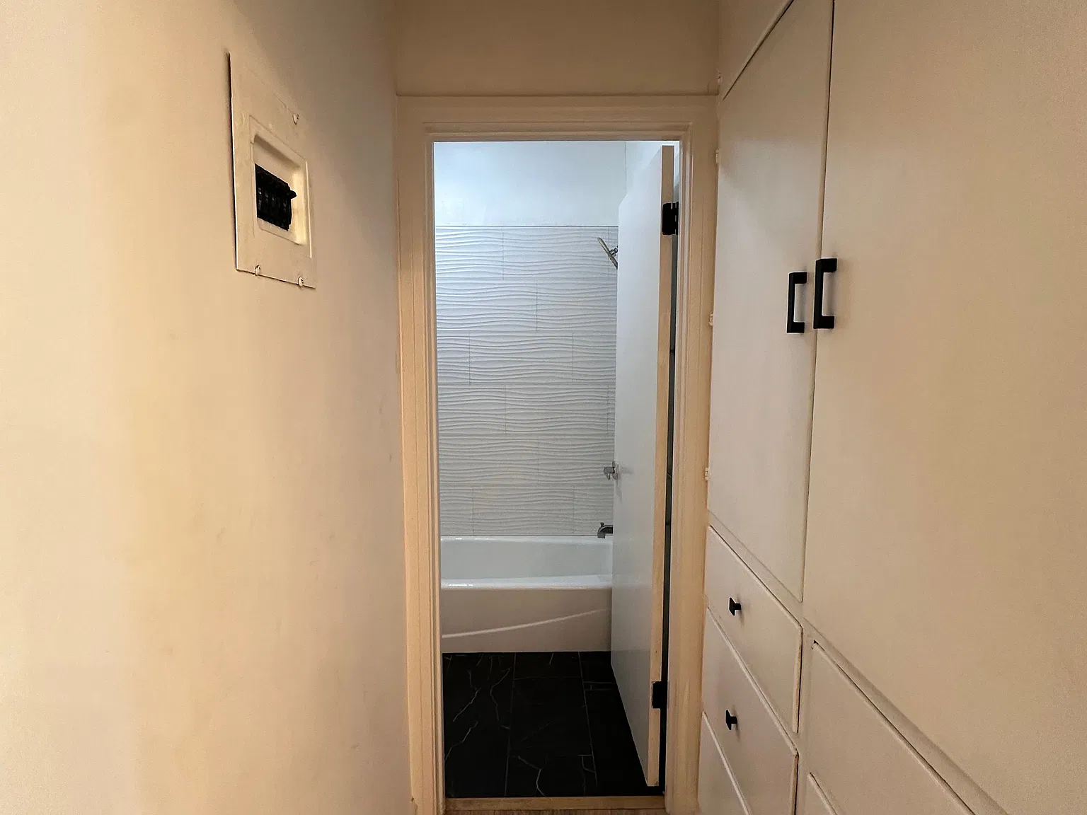 2 bed, $2,195 — Photo 4