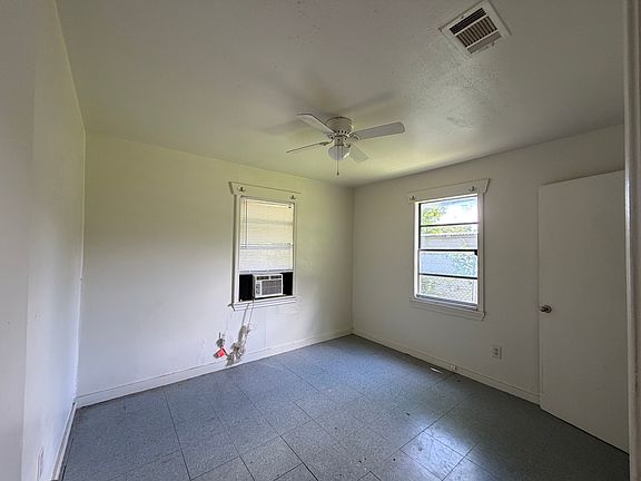 5th image of 2317 Freewater St