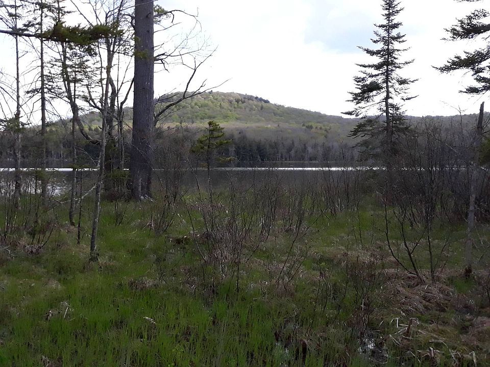 2nd image of 185 N Shore Rd W