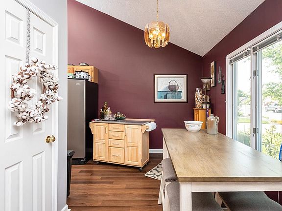 5th image of 2338 Meadow Ct