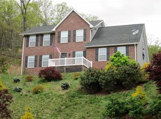 2013 Connors Run, Salem, VA 24153