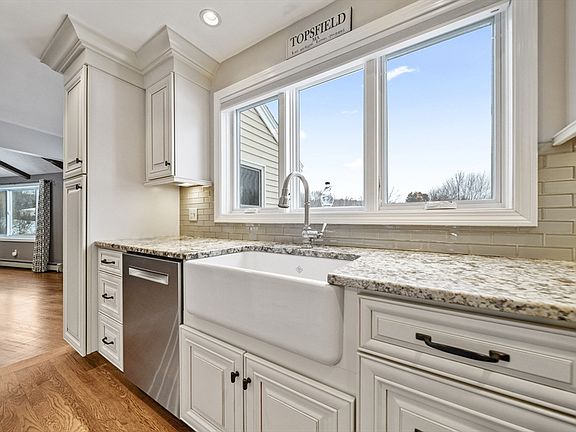 4th image of 244 Rowley Bridge Rd