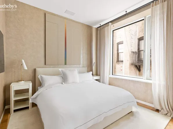 350 West Broadway image 14 of 15