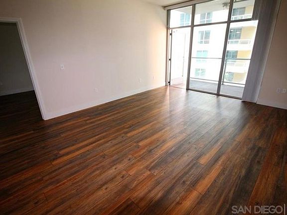 3rd image of 206 Park Blvd Unit 401