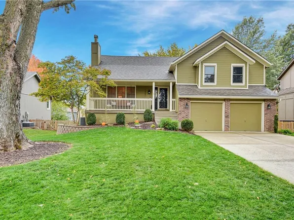 15621 W 140th Ter, Olathe, KS 66062