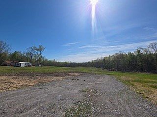 4th image of Farmville Rd