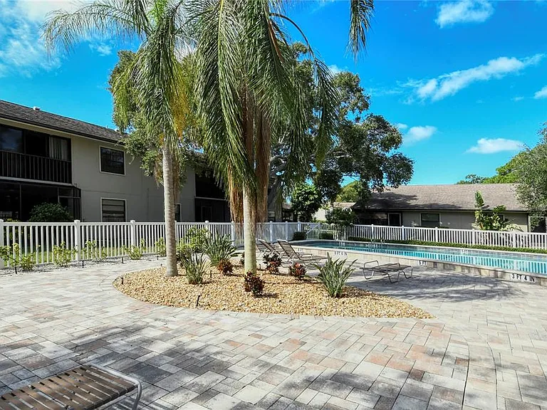 5649 Summer Side Ln #41B — Photo 37