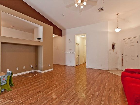 5th image of 5013 Blue Rose St
