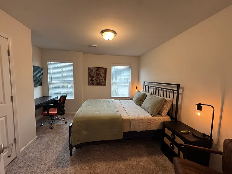 1146 Westhampton Way — Photo 13
