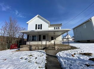 907 E Drinker St, Dunmore, PA 18512