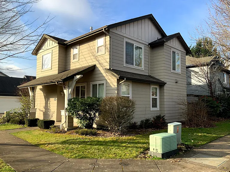 1698 Riley Ln — Photo 1