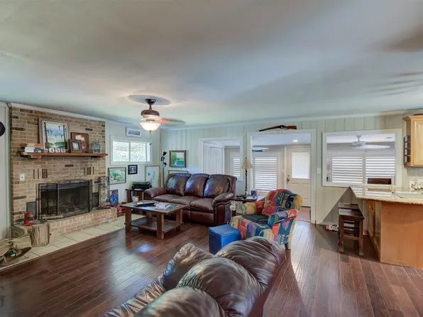 459 Dollie Moore Rd, Ringgold, LA 71068